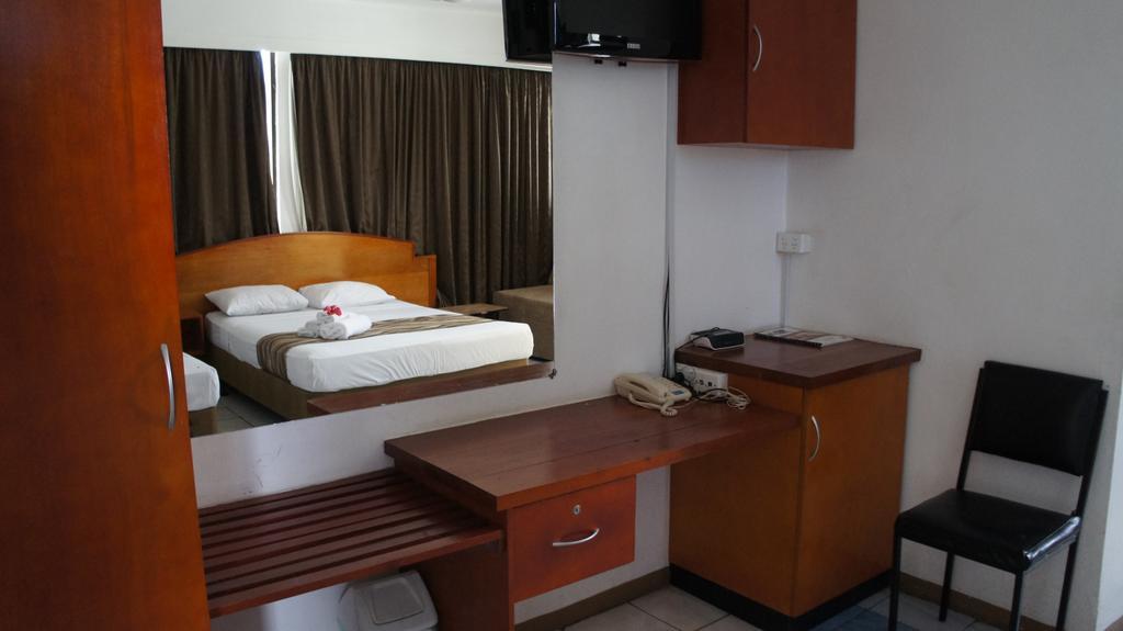 Nadi Downtown Hotel Екстер'єр фото